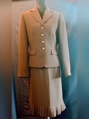 Women's Pinstripe Brown Skirt Suit Sz ,6
